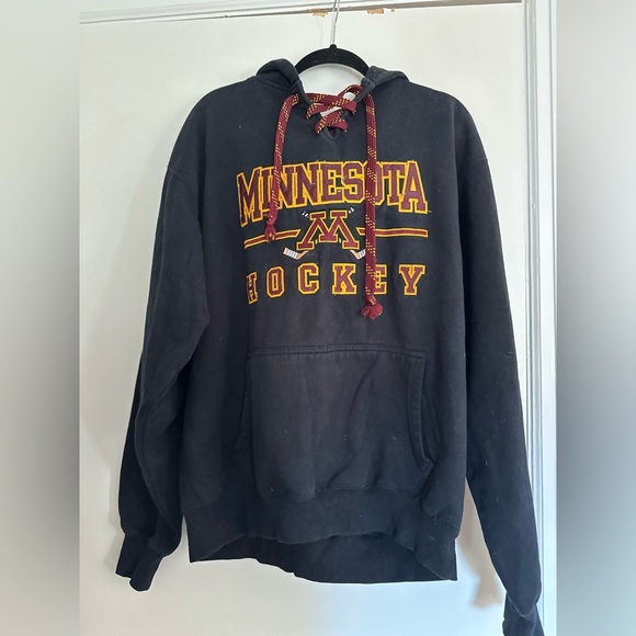 VTG 90’s Men’s Sz: M Minnesota Golden Gophers Hockey lace-up Embroidered hoodie. - Picture 1 of 12